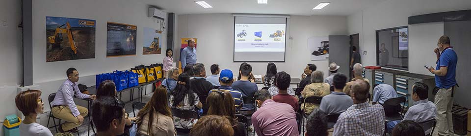 YOMA_2017_01574-80.jpg
