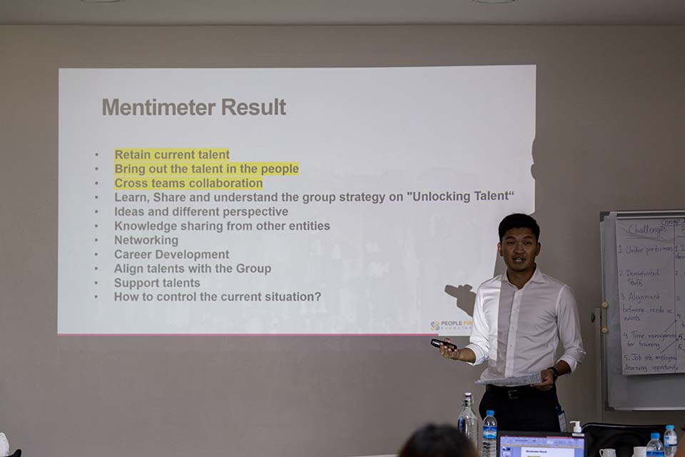 GroupHR_2022_00445.jpg