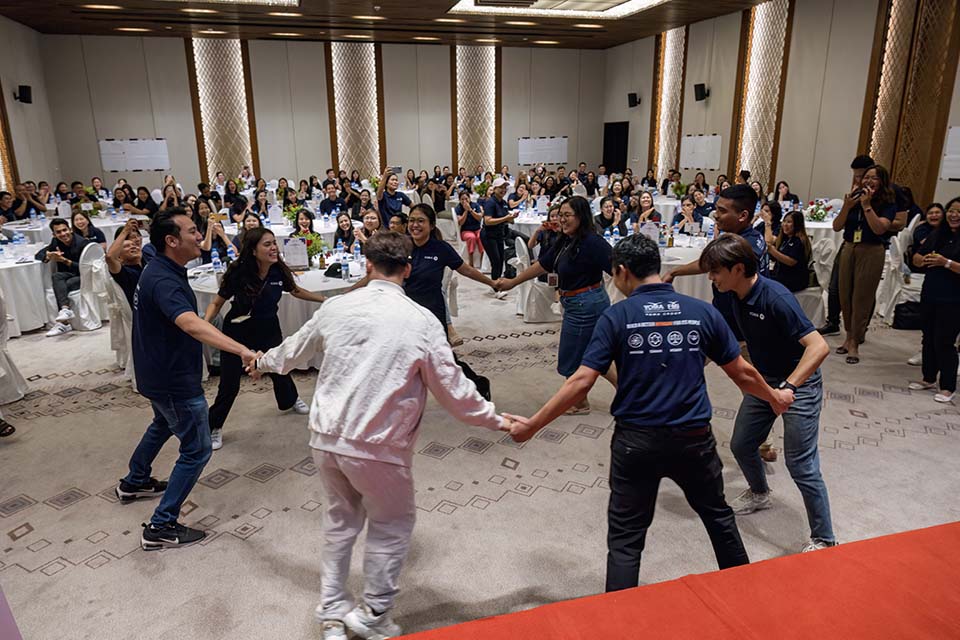GroupHR_2023_02750.jpg