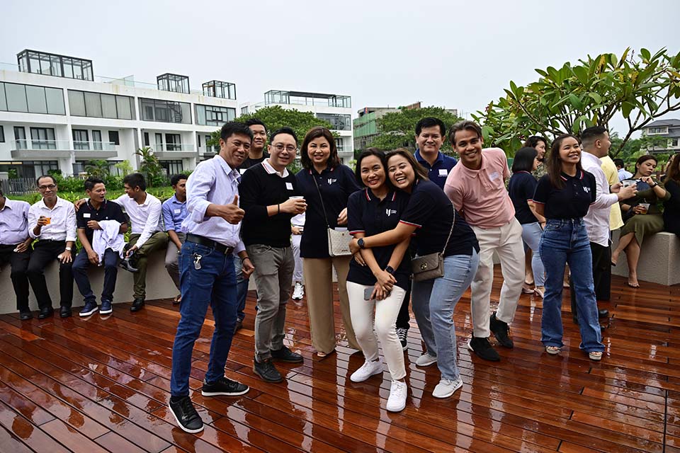 GroupHR_2023_00483.jpg