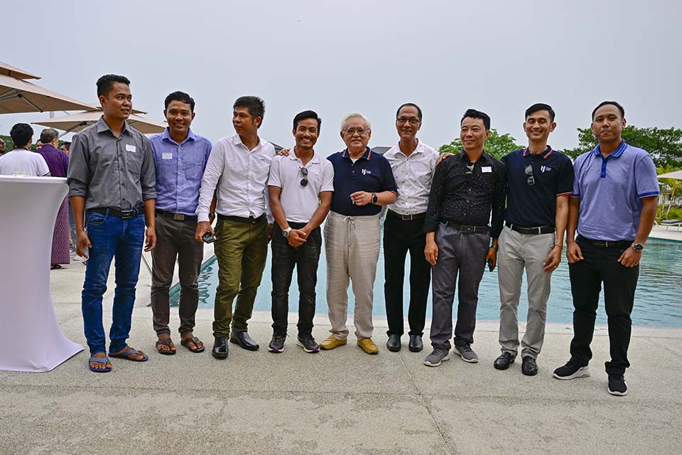 GroupHR_2023_00543.jpg