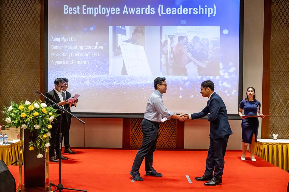 GroupHR_2023_01180.jpg