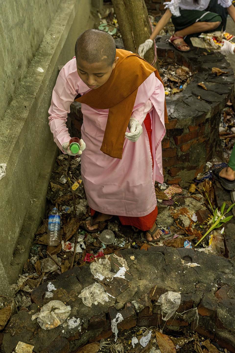 YOMA_CSR_2024_02369.jpg