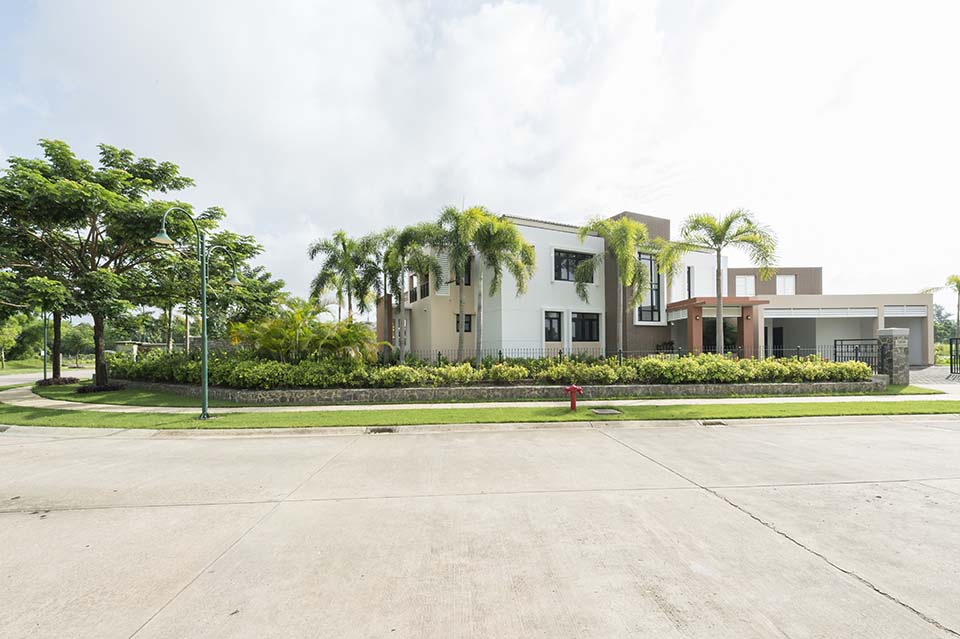 Low resolution previews of Fairway Villas 190A "6"